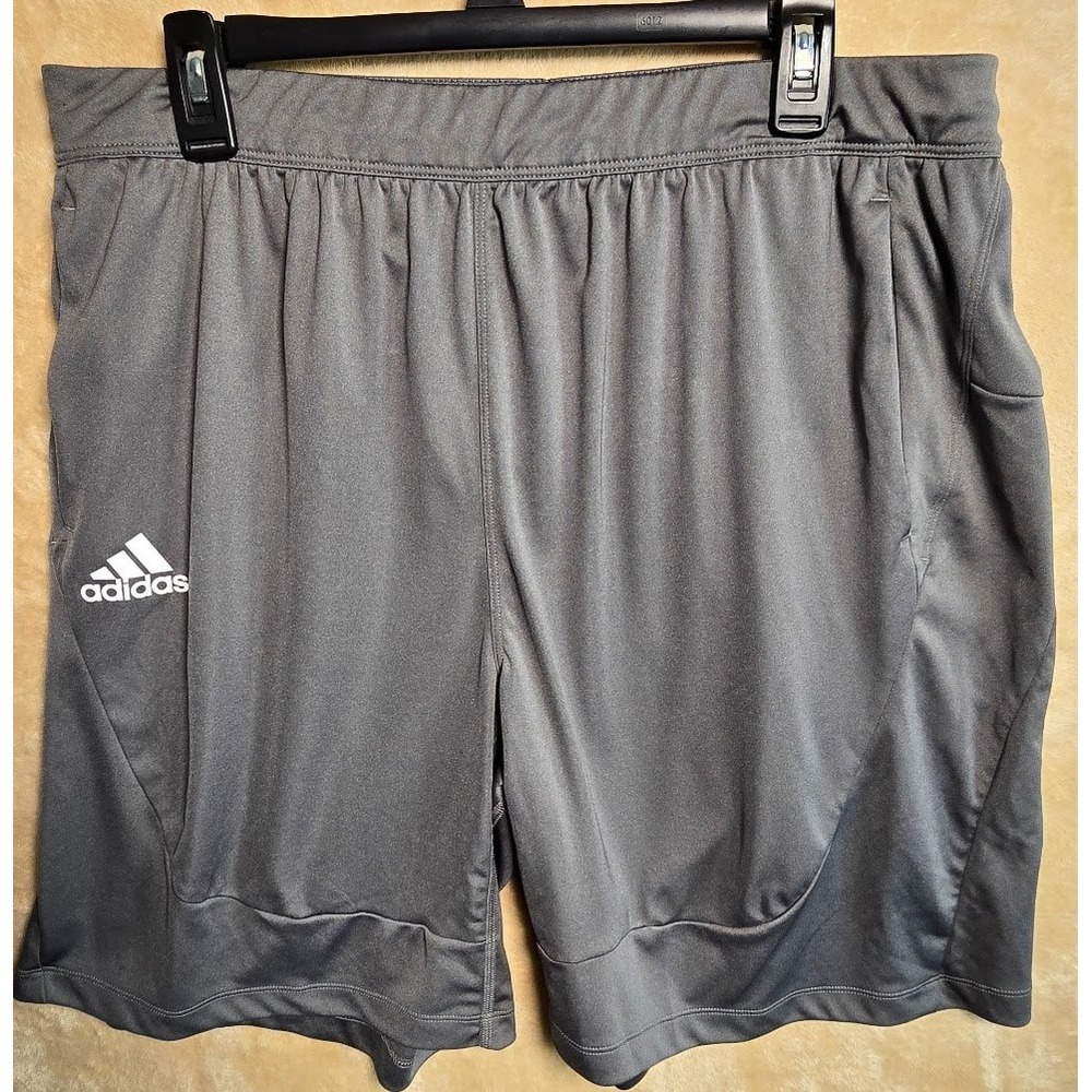 Adidas AEROREADY Mens XL Gray Athletic Training Gym Shorts Charcoal Pocketed